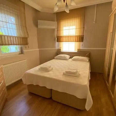Villa Acar - 4 Bedroom In Dalyan Center, Private Pool&garden Muğla